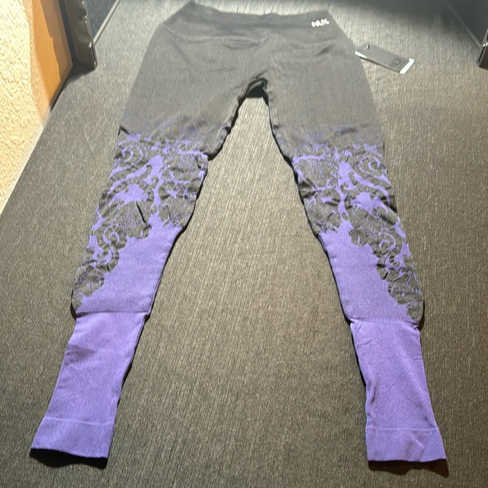 NUX Leggings‎ new with tags